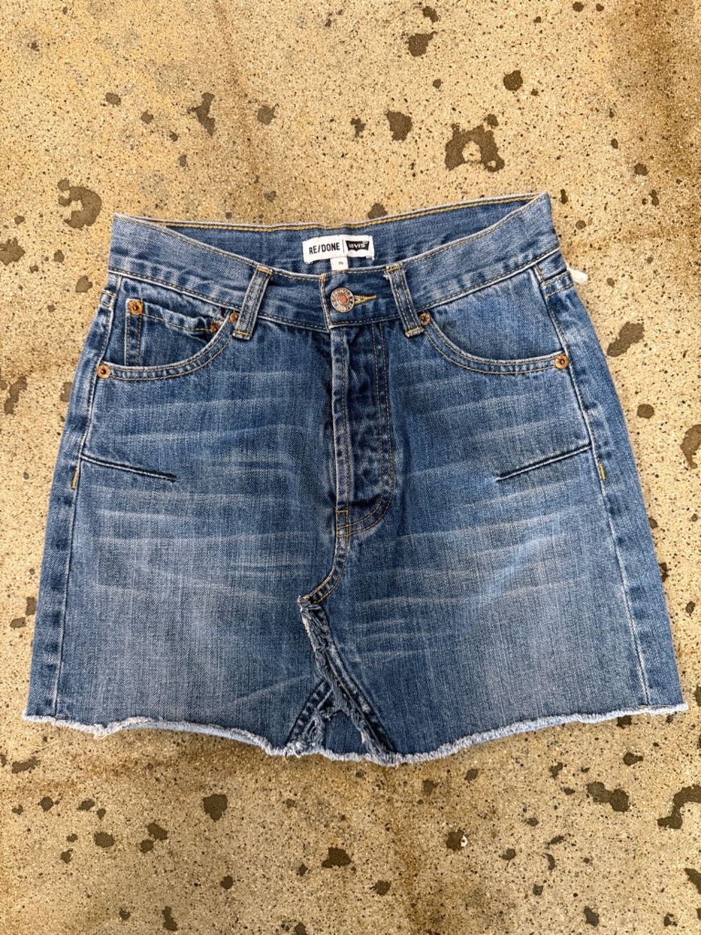 Re/Done Denim Raw-Hem Mini Skirt